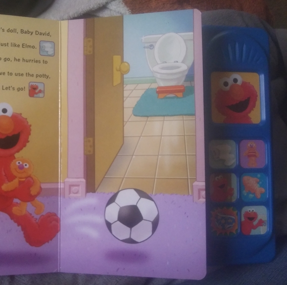 POTTY TIME WITH ELMO" POTTY TRAINING BOOK WITH SOUND - Picture 6 of 16